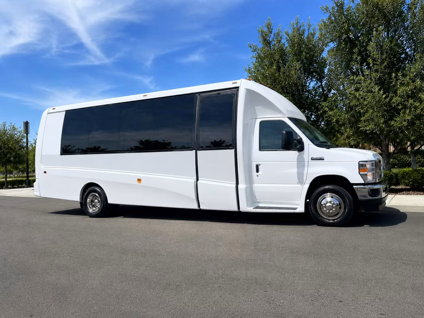15 passenger minibus