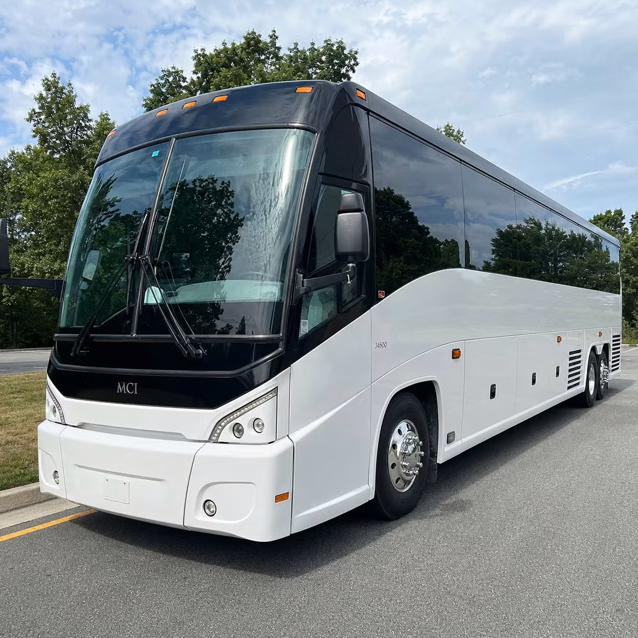 group transportation to lawrence joel veterans memorial coliseum in winston salem